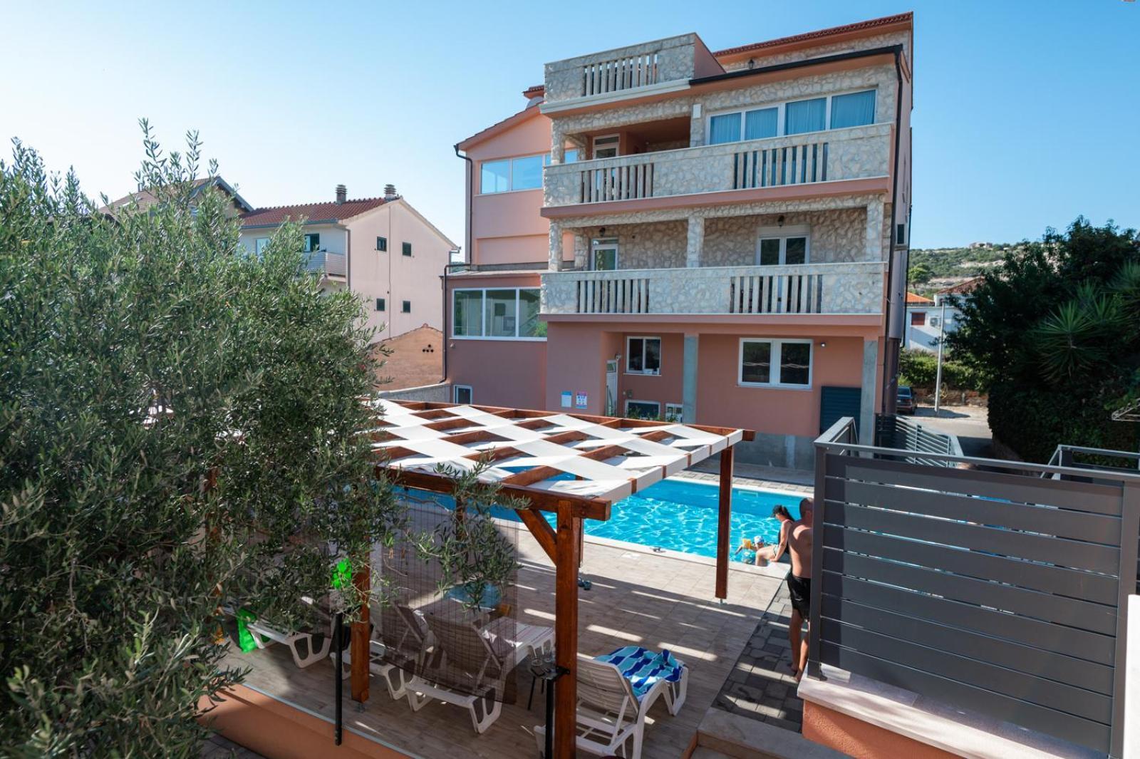 Apartments Villa Monique Rogoznica  Eksteriør billede
